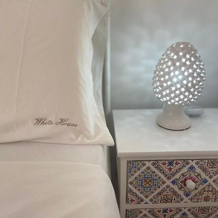 Bed and Breakfast Salentina White House à Lecce Extérieur photo
