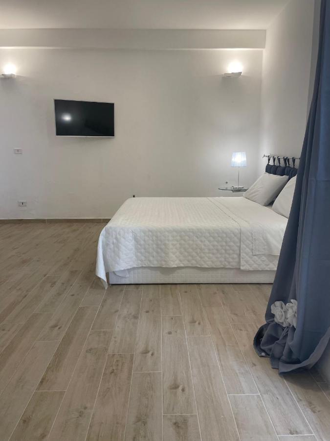 Bed and Breakfast Salentina White House à Lecce Extérieur photo